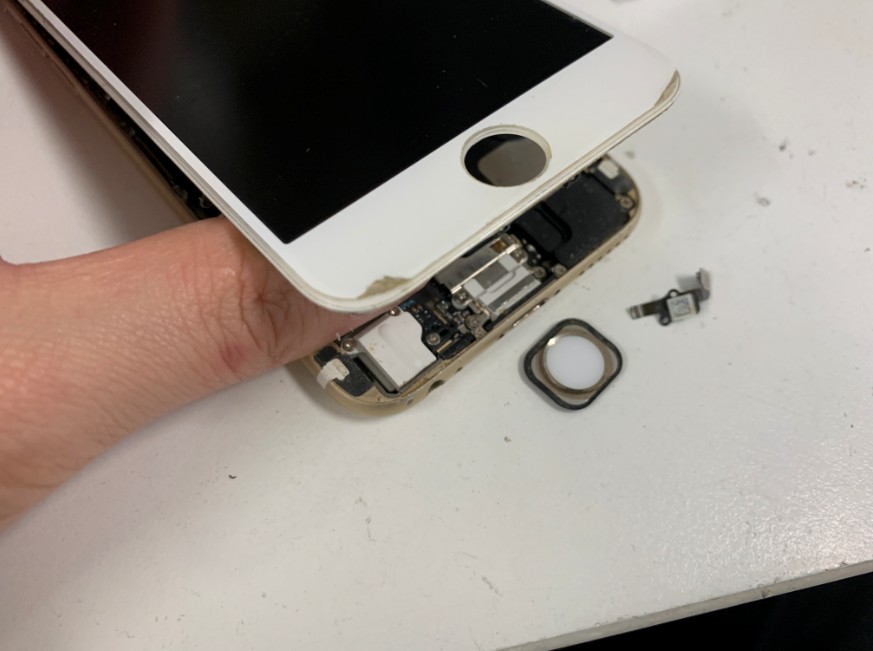 3月10日 iPhone修理日記(iPhone6S ホームボタンケーブル交換